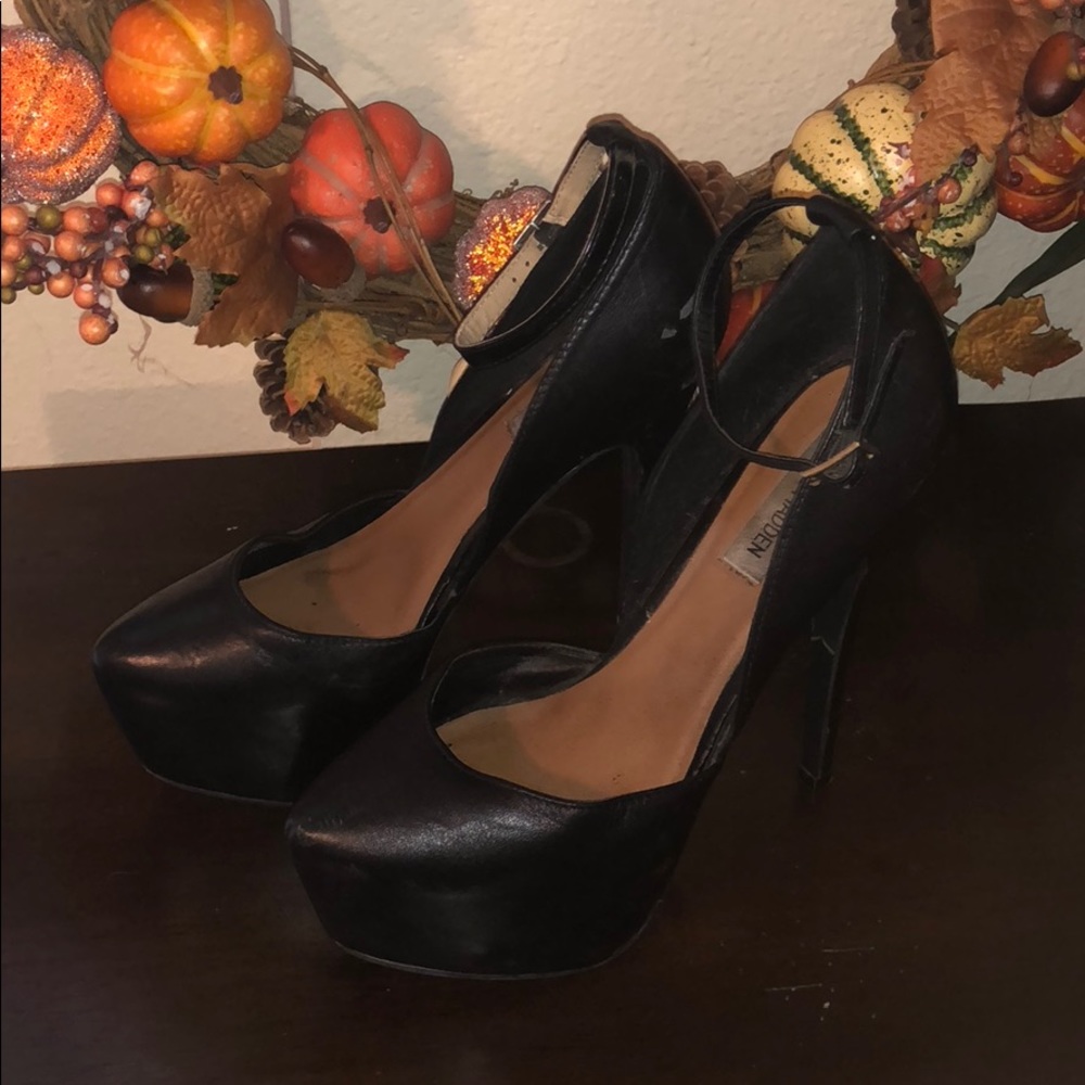 Steve Madden Black 8.5 Heels